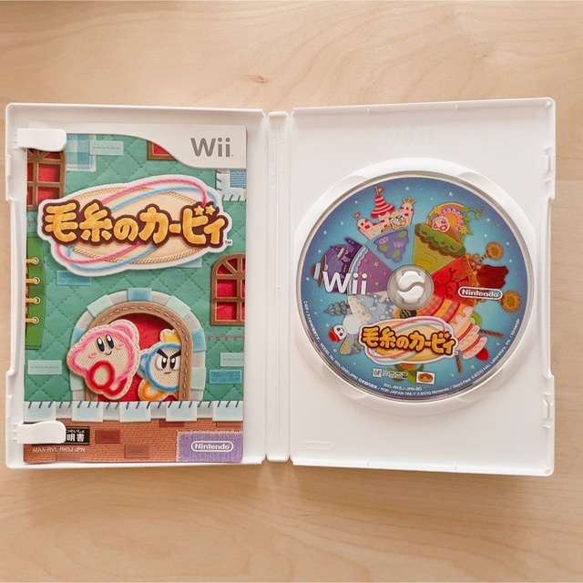 任天堂(ニンテンドウ)の美品 毛糸のカービィ Wii エンタメ/ホビーのゲームソフト/ゲーム機本体(家庭用ゲームソフト)の商品写真