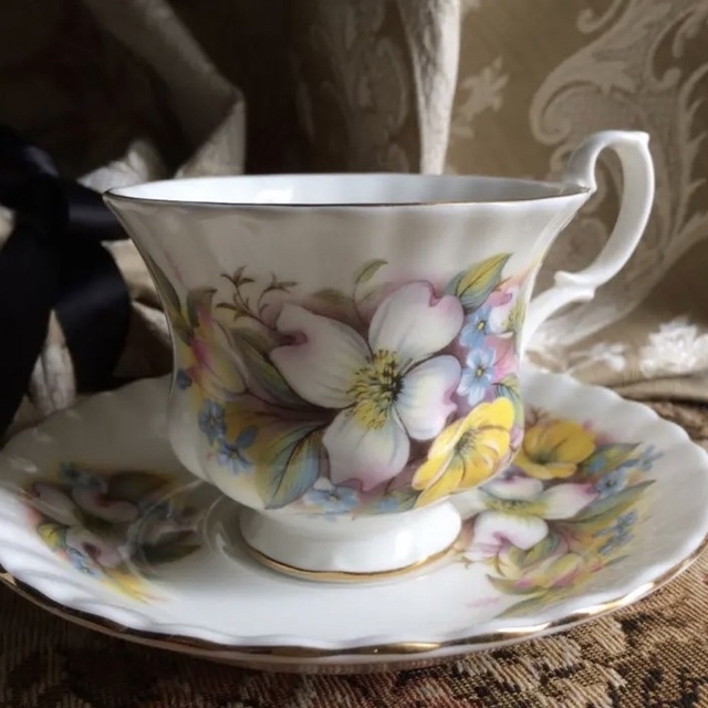 英国製 希少品!ロイヤルアルバート カップ&ソーサー 1客 9900円