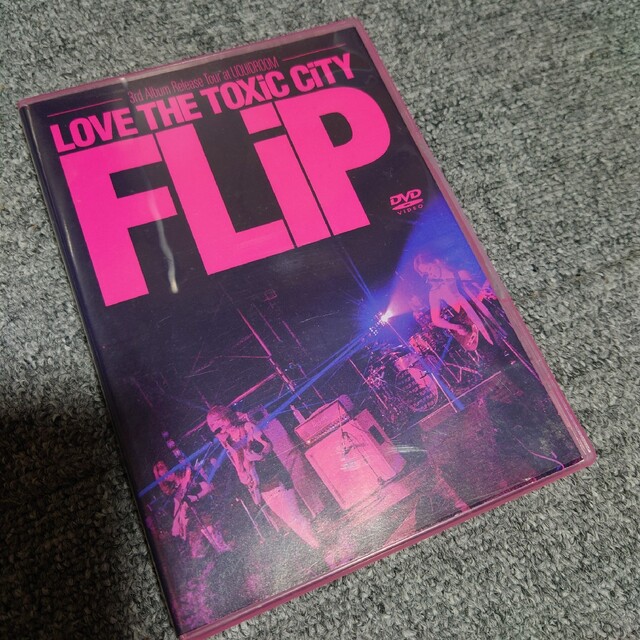 希少 FLiP LOVE THE TOXiC CiTY  Liquidroom