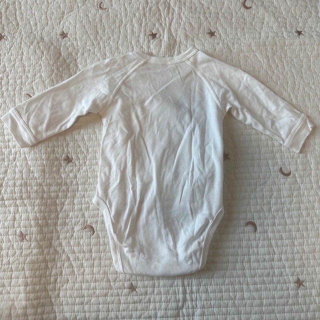 UNIQLO(ユニクロ)の70cm  前開き　長袖　肌着　2枚セット　ボディスーツ キッズ/ベビー/マタニティのベビー服(~85cm)(肌着/下着)の商品写真