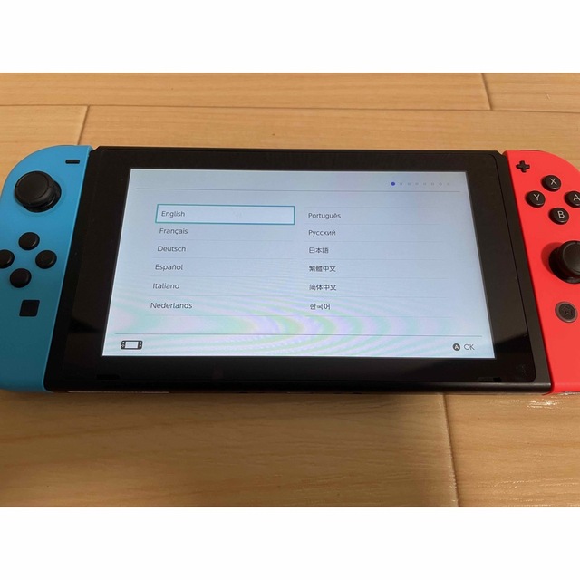 【美品】Nintendo Switch 4