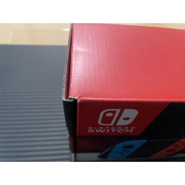 【美品】Nintendo Switch 8