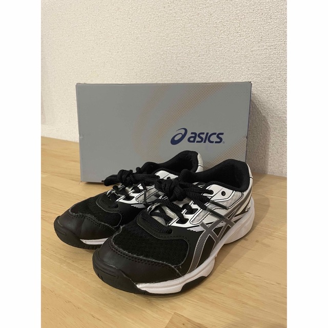 asics(アシックス)のasics バレーボールシューズ 19cm キッズ/ベビー/マタニティのキッズ靴/シューズ(15cm~)(スニーカー)の商品写真