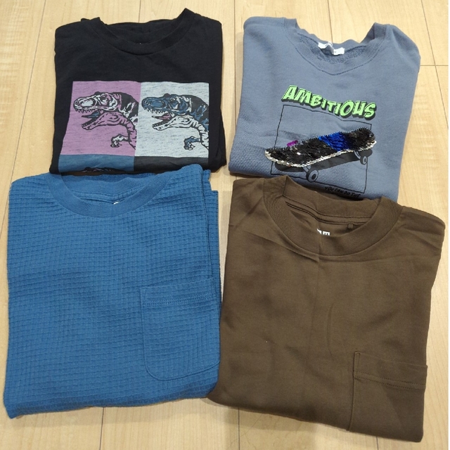 UNIQLO(ユニクロ)の140cm　ロンＴ＆トレーナー キッズ/ベビー/マタニティのキッズ服男の子用(90cm~)(Tシャツ/カットソー)の商品写真