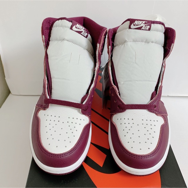 NIKE(ナイキ)の26.5cm ナイキ エアジョーダン1 ボルドー Jordan Bordeaux メンズの靴/シューズ(スニーカー)の商品写真