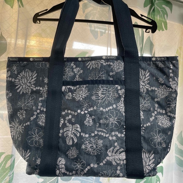 LeSportsac(レスポートサック)のレスポートサック⭐︎那覇空港限定トート3867沖縄 レディースのバッグ(トートバッグ)の商品写真