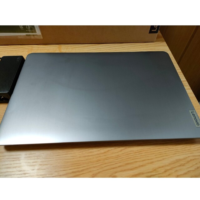 Lenovo(レノボ)のLenovo IdeaPad Slim 370i - アークティックグレー スマホ/家電/カメラのPC/タブレット(ノートPC)の商品写真