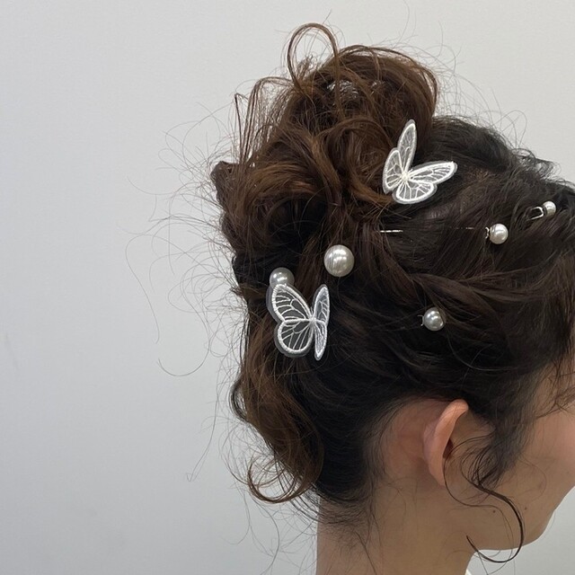 バタフライ　刺繍レース　パーツ　ベージュゴールド　10枚♡ヘアアクセサリー♡ ハンドメイドの素材/材料(各種パーツ)の商品写真