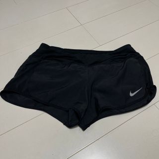 ナイキ(NIKE)のNIKE レディース　スポーツショートパンツ　いいね値下げ4(ウェア)