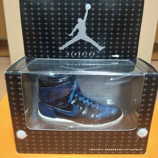 ジョーダン(Jordan Brand（NIKE）)のJORDAN1 ジョーダン フィギュア Bowen designs 黒✕青(スポーツ)