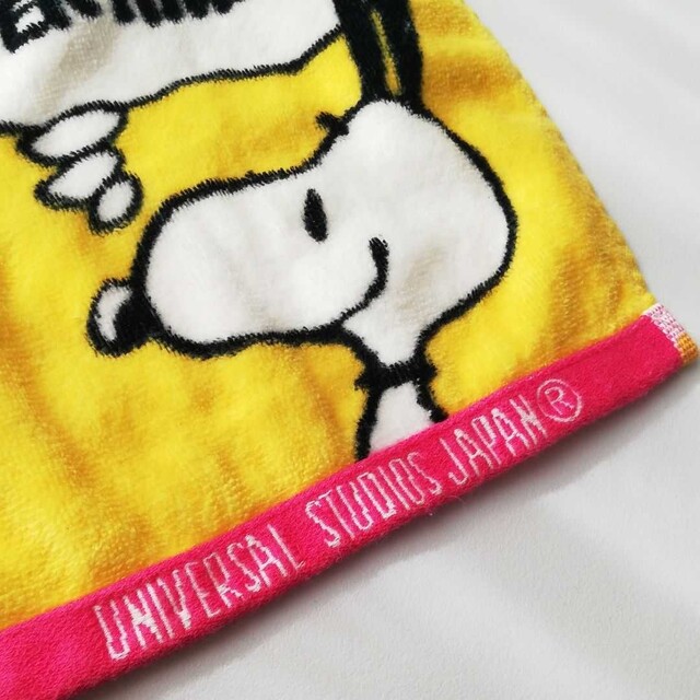 SNOOPY(スヌーピー)のUSJ　ユニバ　スヌーピー　ハンカチ　タオル　タオルハンカチ　黄色　イエロー メンズのファッション小物(ハンカチ/ポケットチーフ)の商品写真