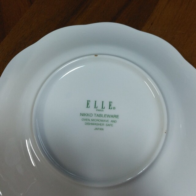 ELLE(エル)のELLE（パリ）エルのカップ＆ソーサー　４客セット インテリア/住まい/日用品のキッチン/食器(食器)の商品写真