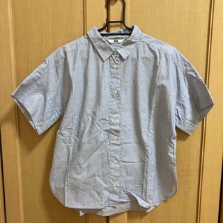 ユニクロ(UNIQLO)のUNIQLO  ソフトコットンシャツ　半袖シャツ(シャツ/ブラウス(半袖/袖なし))