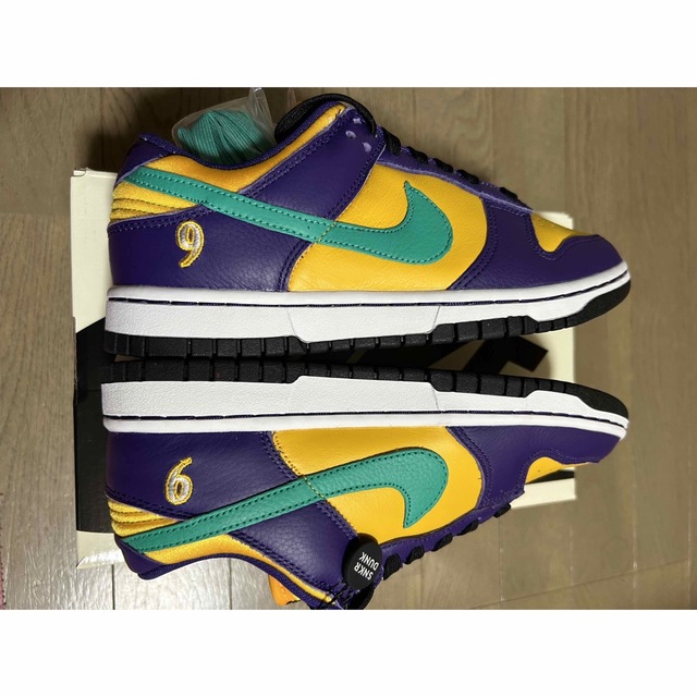 Nike WMNS Dunk Low "Lisa Leslie"