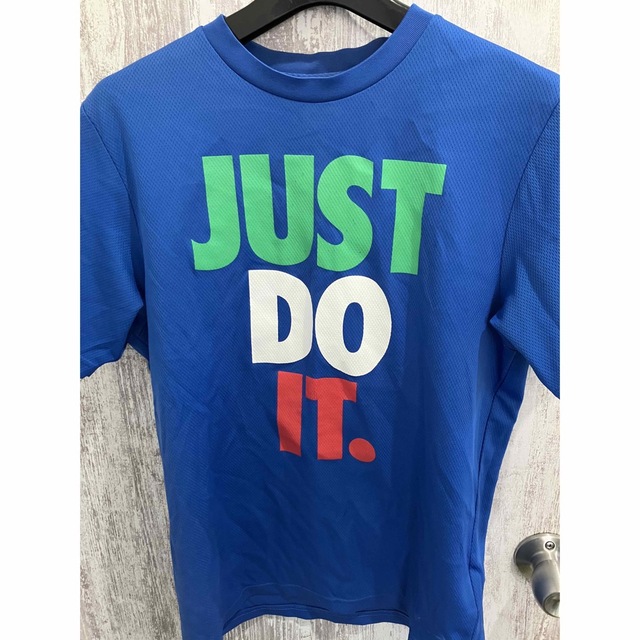 NIKE dry  fit Tシャツ　160
