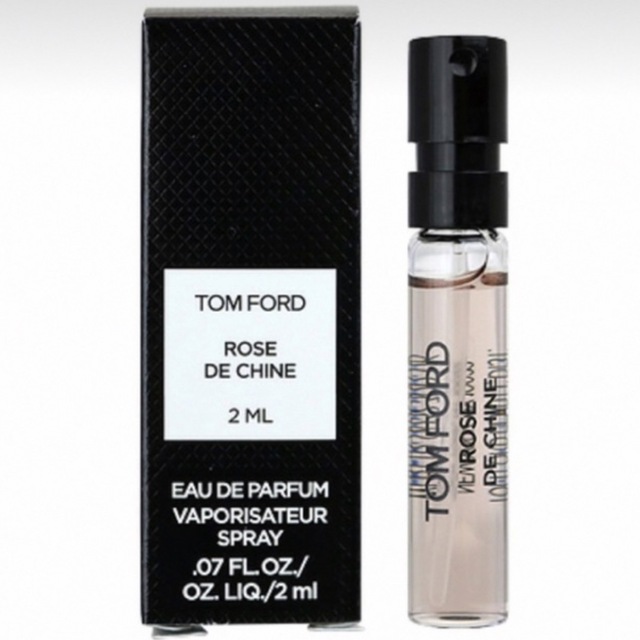 TOM FORD BEAUTY(トムフォードビューティ)のTOMFORD ローズドシーヌ香水ミニボトル コスメ/美容の香水(香水(女性用))の商品写真