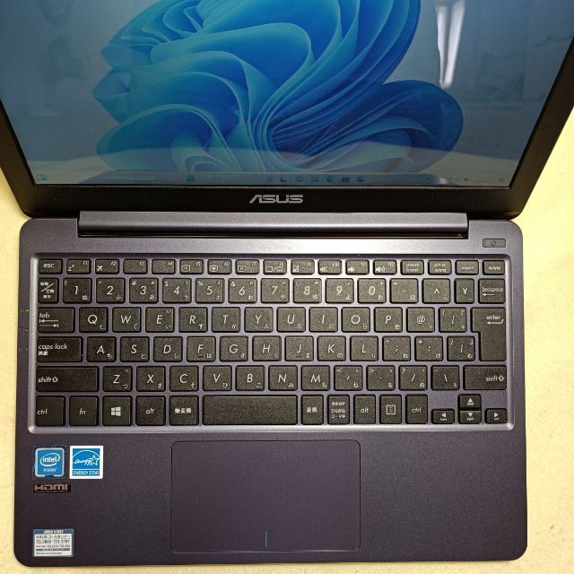 ASUS Vivobook◆Celeron N3350/128G/4G/軽量