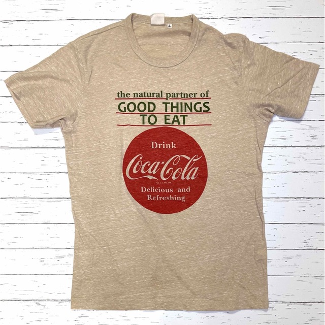 コカ・コーラ(コカコーラ)の【Coca-Cola】コカコーラ　Tシャツ　(S) メンズのトップス(Tシャツ/カットソー(半袖/袖なし))の商品写真