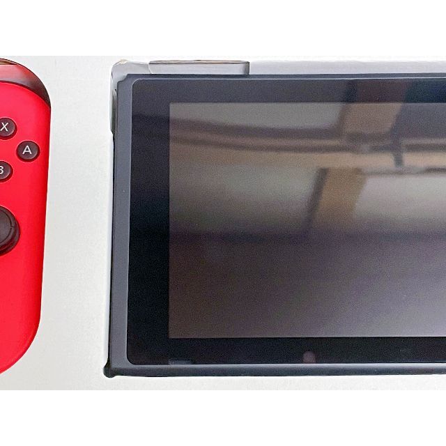 美品 新型 NINTENDO 任天堂 スイッチ Switch ブルーレッド エンタメ/ホビーのゲームソフト/ゲーム機本体(家庭用ゲーム機本体)の商品写真