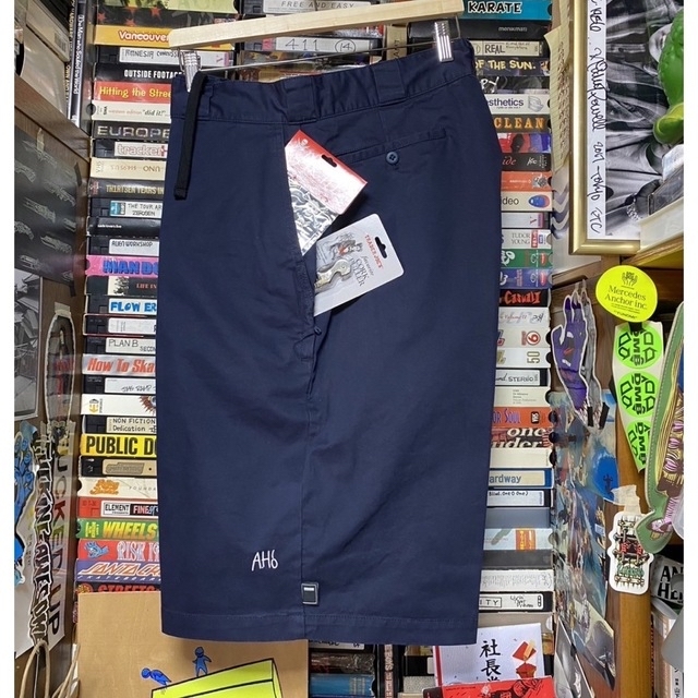 BROCHURE BIG CHINO SHORTS A.H | angeloawards.com