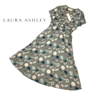 ローラアシュレイ(LAURA ASHLEY)の【新品未使用】LAURA ASHLEY カシュクールワンピース(ロングワンピース/マキシワンピース)