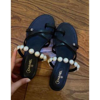 ≪人気商品再入荷≫ CHANEL www カメリア フラットモノトーンサンダル