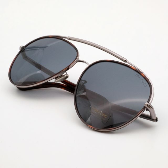 TOM FORD(トムフォード)のTOMFORD TF748-F 54V トムフォード サングラス ティアドロップ メンズのファッション小物(サングラス/メガネ)の商品写真