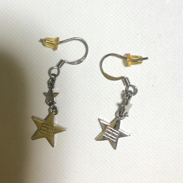 TOMMY HILFIGER(トミーヒルフィガー)の【24時間以内発送】【美品‼️】トミーヒルフィガー ピアス レディースのアクセサリー(ピアス)の商品写真