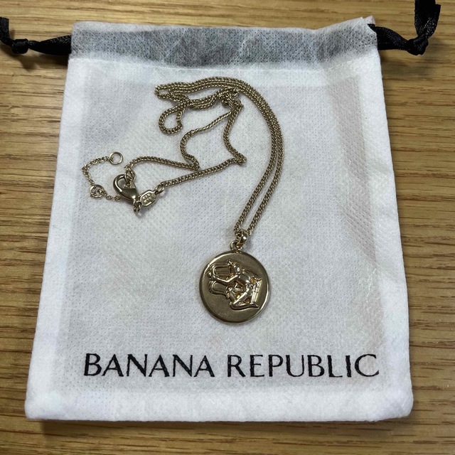 Banana Republic(バナナリパブリック)のBANANA REPUBLIC 星座ネックレス（射手座）★値下げ レディースのアクセサリー(ネックレス)の商品写真