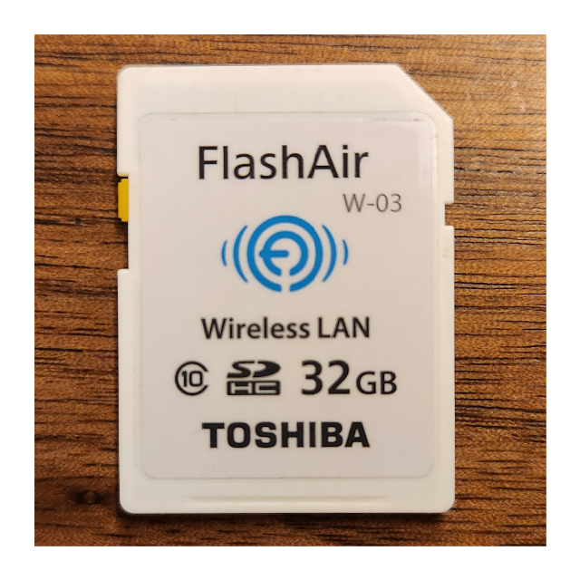 東芝(トウシバ)のTOSHIBA FlashAir W-03 32GB 初期化済 スマホ/家電/カメラのカメラ(その他)の商品写真