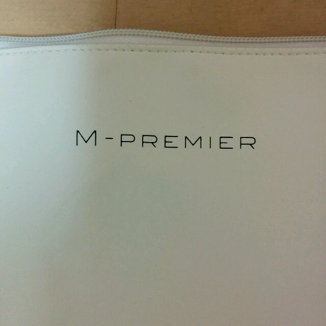 M-premier(エムプルミエ)のM-PREMIER エムプルミエ バッグ レディースのバッグ(クラッチバッグ)の商品写真
