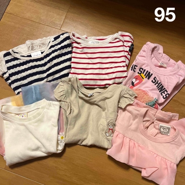 西松屋(ニシマツヤ)のまとめ売り　トップス95 キッズ/ベビー/マタニティのキッズ服女の子用(90cm~)(Tシャツ/カットソー)の商品写真