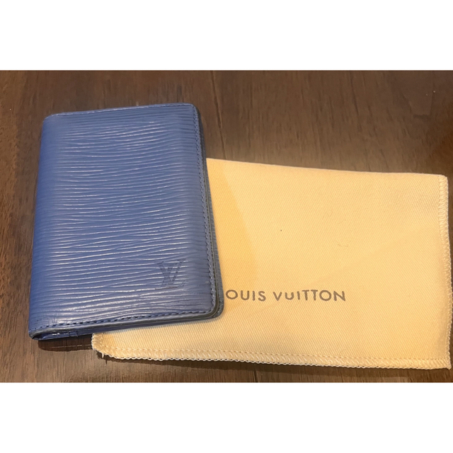 LOUIS VUITTON(ルイヴィトン)のヴィトン　エピ　定期入れ　カードケース　ブルー レディースのファッション小物(名刺入れ/定期入れ)の商品写真