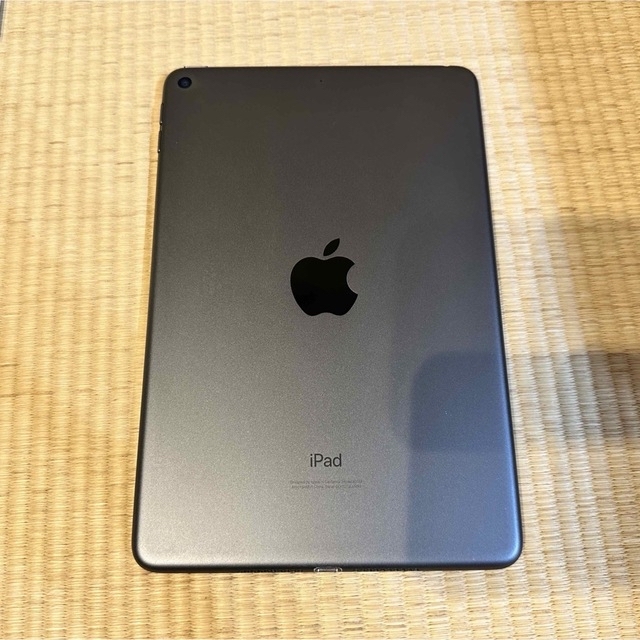 Apple(アップル)のiPad mini 第5世代 64GB スペースグレー Wi-Fiモデル スマホ/家電/カメラのPC/タブレット(タブレット)の商品写真