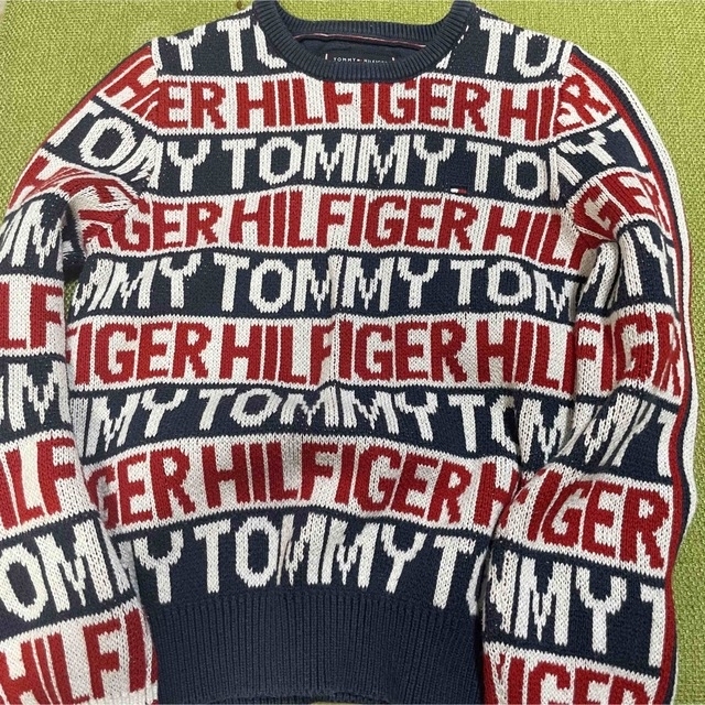 TOMMY HILFIGER(トミーヒルフィガー)のトミーヒルフィガー ニットセーター 美品 キッズ/ベビー/マタニティのキッズ服男の子用(90cm~)(ニット)の商品写真