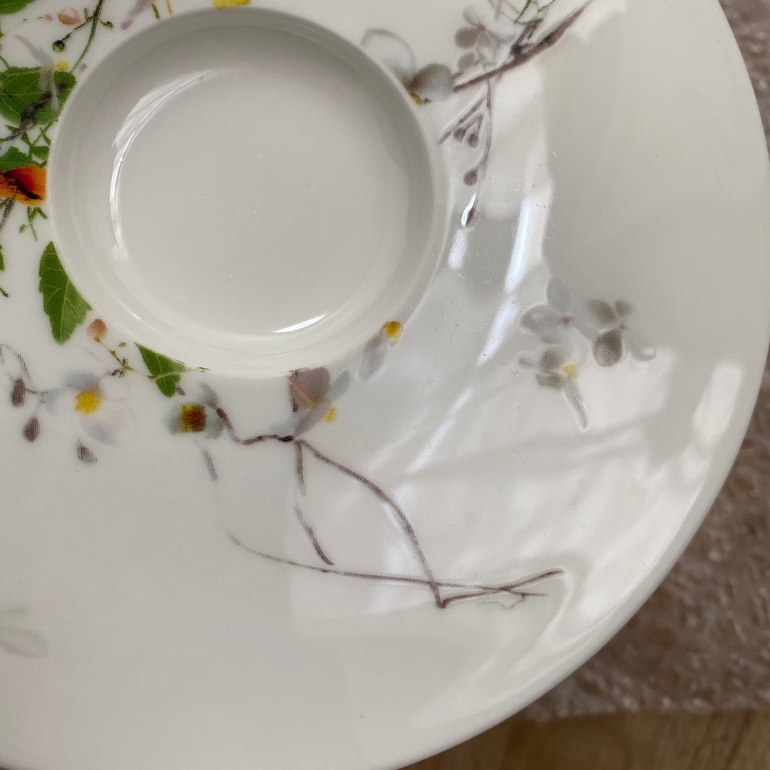 Rosenthal(ローゼンタール)のFleur Sauvages 野花　カップ　ソーサー　ティー　紅茶　珈琲 インテリア/住まい/日用品のキッチン/食器(食器)の商品写真