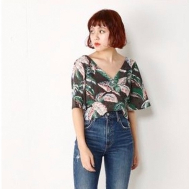 SLY(スライ)のSLY HAHAI LAU WIDE SLEEVE TOPS レディースのトップス(カットソー(半袖/袖なし))の商品写真