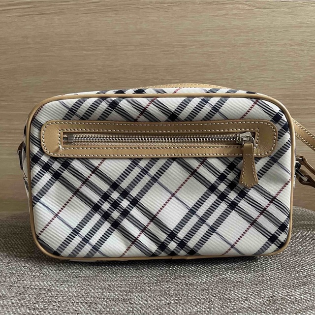 BURBERRY BLUE LABEL(バーバリーブルーレーベル)の【美品】バーバリーブルーレーベル ショルダー レディースのバッグ(ショルダーバッグ)の商品写真