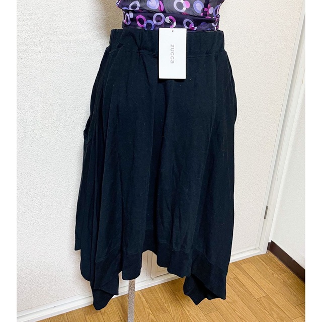 ZUCCa - ズッカ zucca スカート 変形 黒 無地 ブラック フレア 日本製 ZUCCa - ズッカ zucca スカート 変形 黒 無地 ブラック フレア 日本製