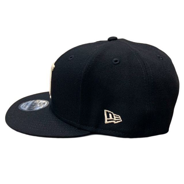 ダウンタウン New Era イニシャルロゴ Cap ネイビー M/L