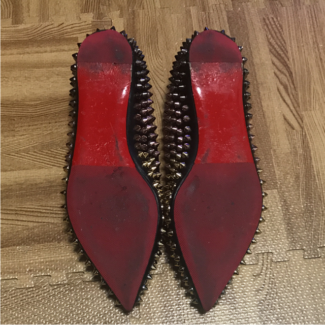 Christian Louboutin(クリスチャンルブタン)のクリスチャン・ルブタン フラットシューズ  サイズ３７ レディースの靴/シューズ(バレエシューズ)の商品写真