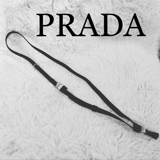 PRADA AirPods ストラップ 超可爱 4940円引き www.gold-and-wood.com