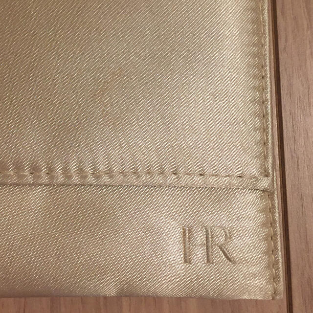 HELENA RUBINSTEIN(ヘレナルビンスタイン)の 非売品 ヘレナ メイクポーチ ブラシ付き HELENA LUBINSTEIN コスメ/美容のキット/セット(コフレ/メイクアップセット)の商品写真