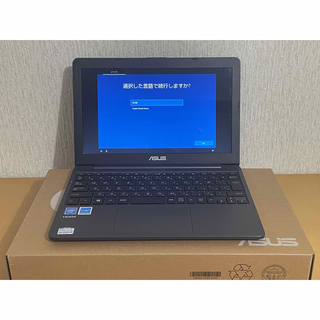 エイスース(ASUS)のASUS R207NA-FD151T  VivoBook  ノートパソコン (ノートPC)