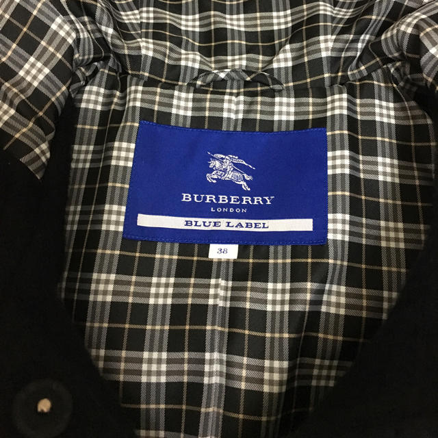 BURBERRY(バーバリー)のバーバリー ブルーレーベル ダッフルコート ネイビー レディースのジャケット/アウター(ダッフルコート)の商品写真