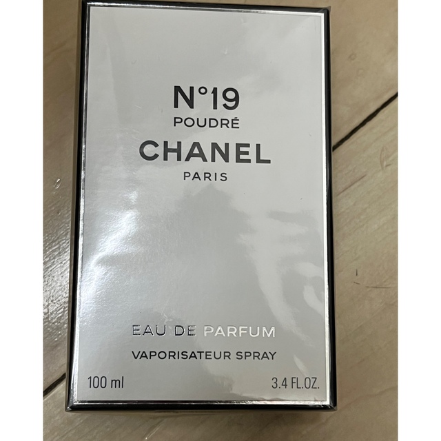 CHANELシャネル N°19 プードレ オードゥ パルファム100ml