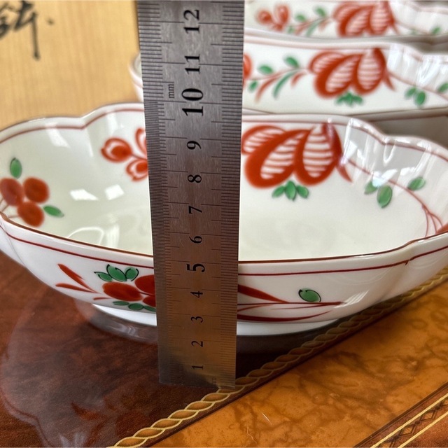 たち吉 - たち吉 赤絵 楕円皿 5枚セット 木箱付き 深皿 煮物鉢 たち吉 - たち吉 赤絵 楕円皿 5枚セット 木箱付き 深皿 煮物鉢