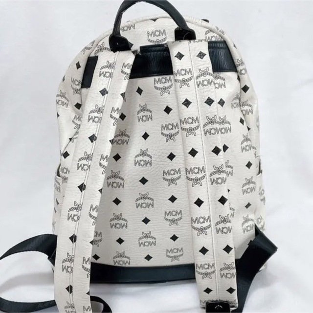 MCM ホワイト リュック Mサイズ エムシーエム 白 - リュック/バックパック