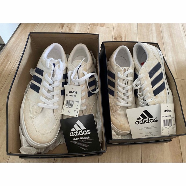 adidas スニーカー 新品 タグ付き