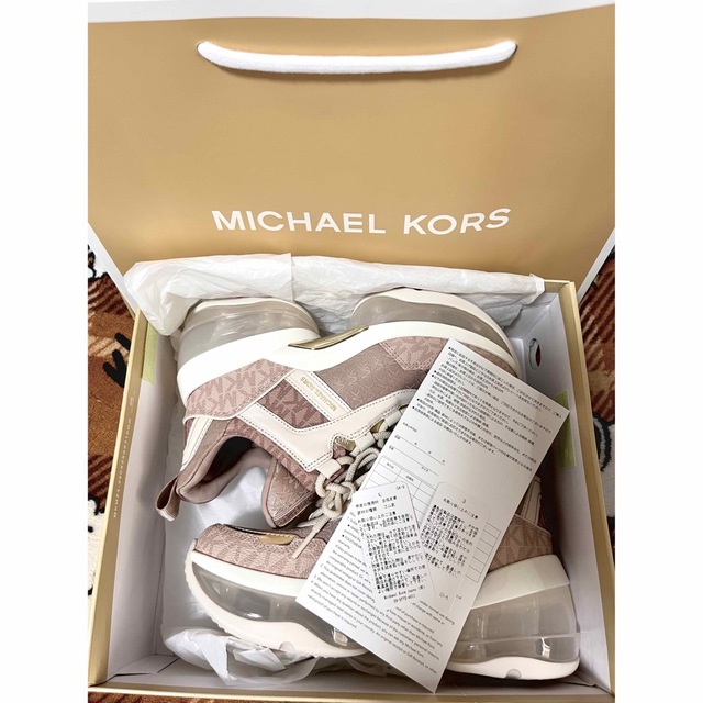 Michael Kors(マイケルコース)の♡新品・未使用♡マイケルコース　スニーカー　オリンピア　ショッパー　23.5㎝　 レディースの靴/シューズ(スニーカー)の商品写真